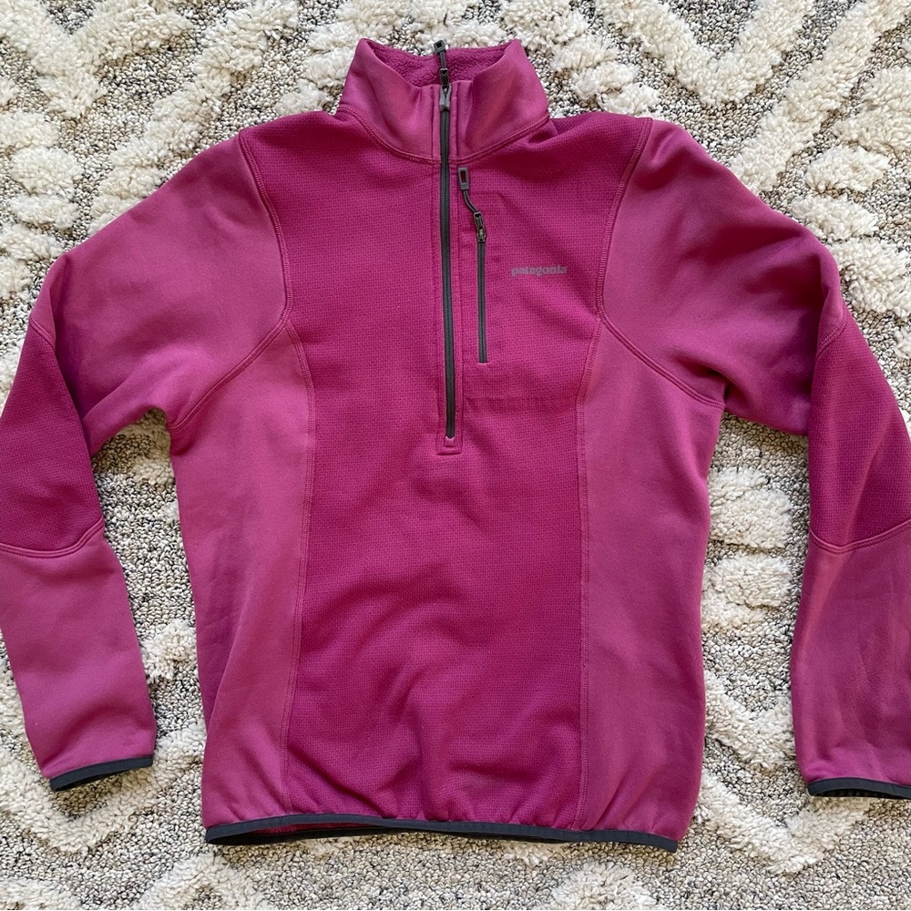 Patagonia Quarter Zip Women’s Size S